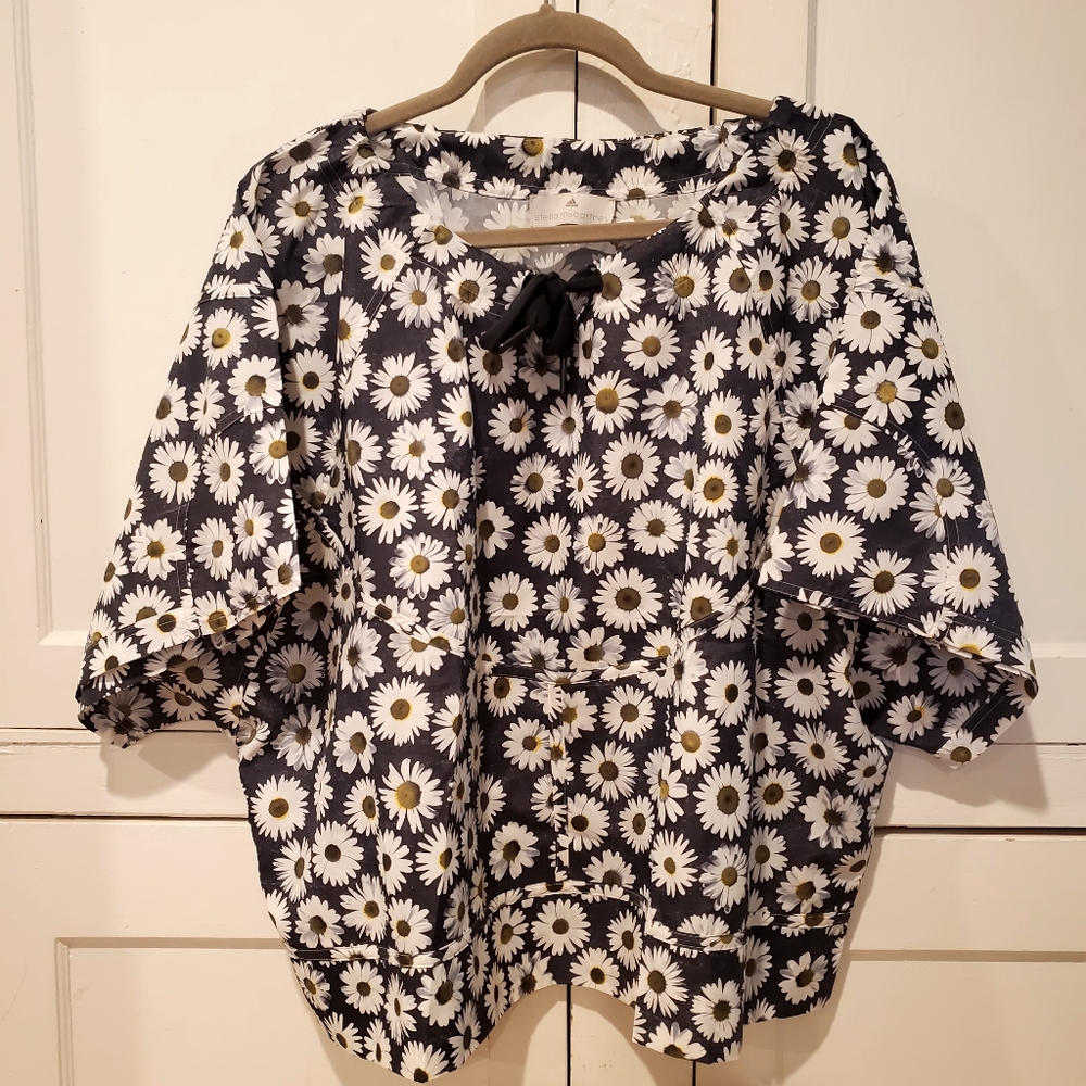 Adidas by Stella McCartney gray Daisy Short Sleeve Top with Black Tie